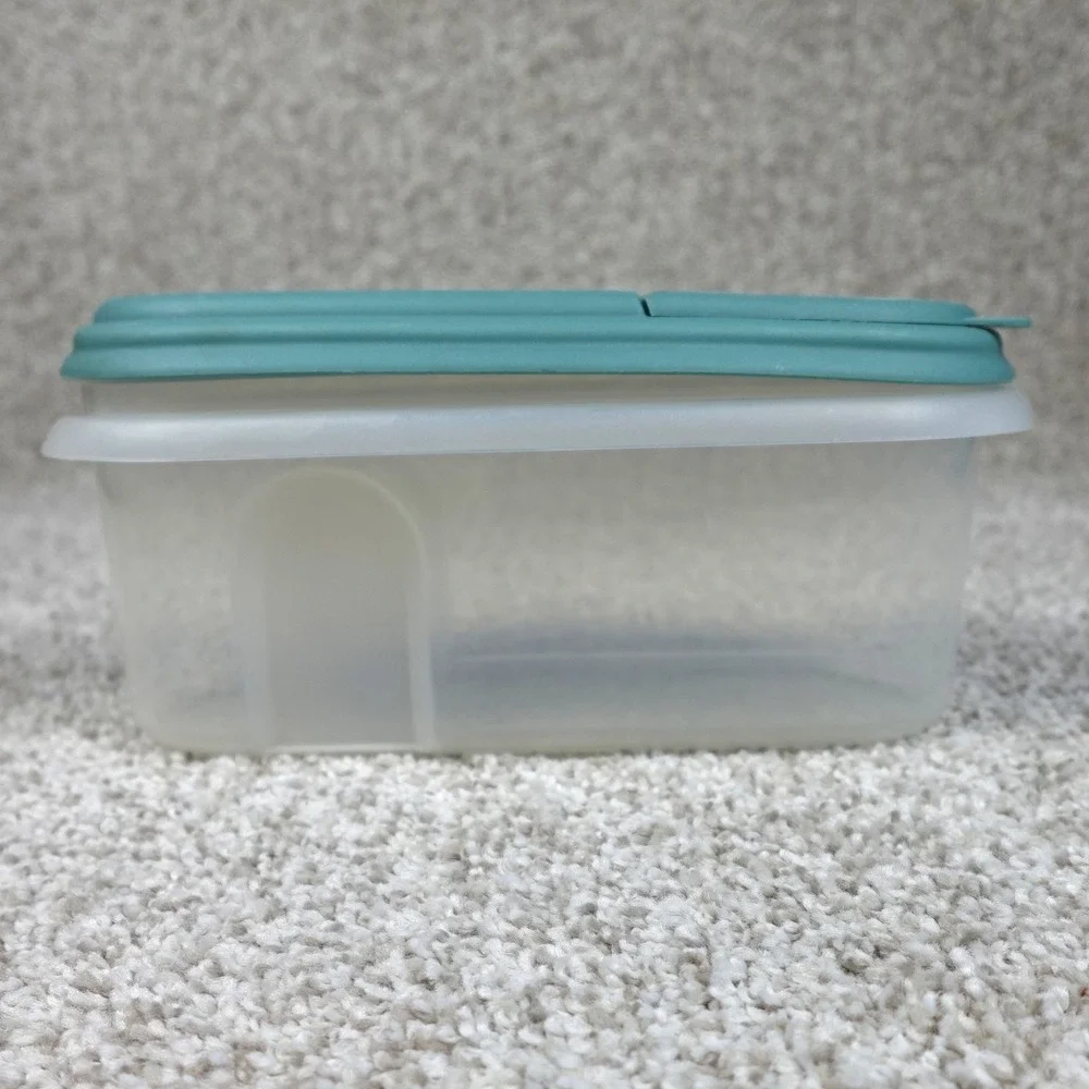 Anchor Hocking 1.5 Quart Food Storage Container Teal Flip Top Lid Clear Plastic‎